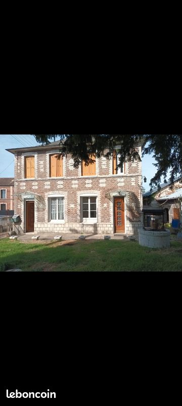 Maison 6 pièces 112 m² · à Saint-Aubin-lès-Elbeuf · 112 m² · 142 000 €
