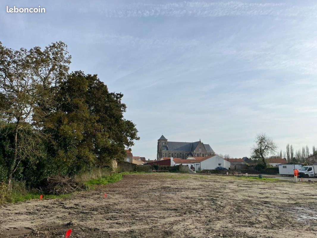 Terrain 274 m² Paulx · 50 100 €