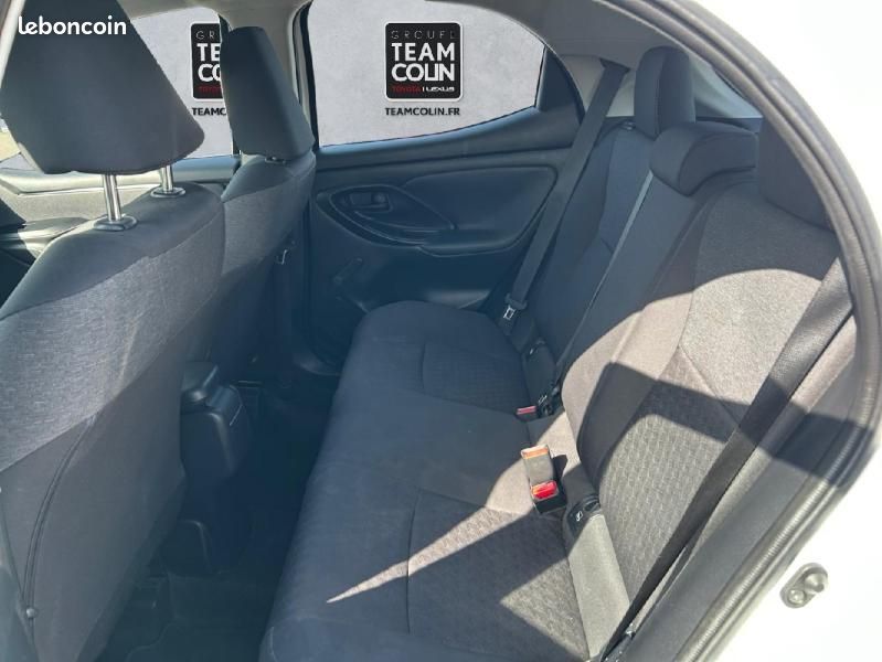 Toyota Yaris 116h Dynamic Business 5p + Programme Beyond Zero Academy MY22 (image 13)