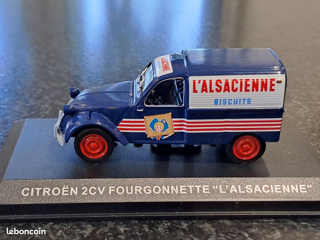 Miniature 1/43 Minialuxe Citroën 2CV gris métal capote rouge miniasec - Collection