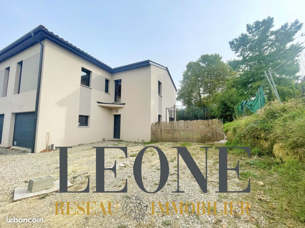 Maison 5 pièces 120 m² · à Chuzelles · 120 m² · 399 000 €