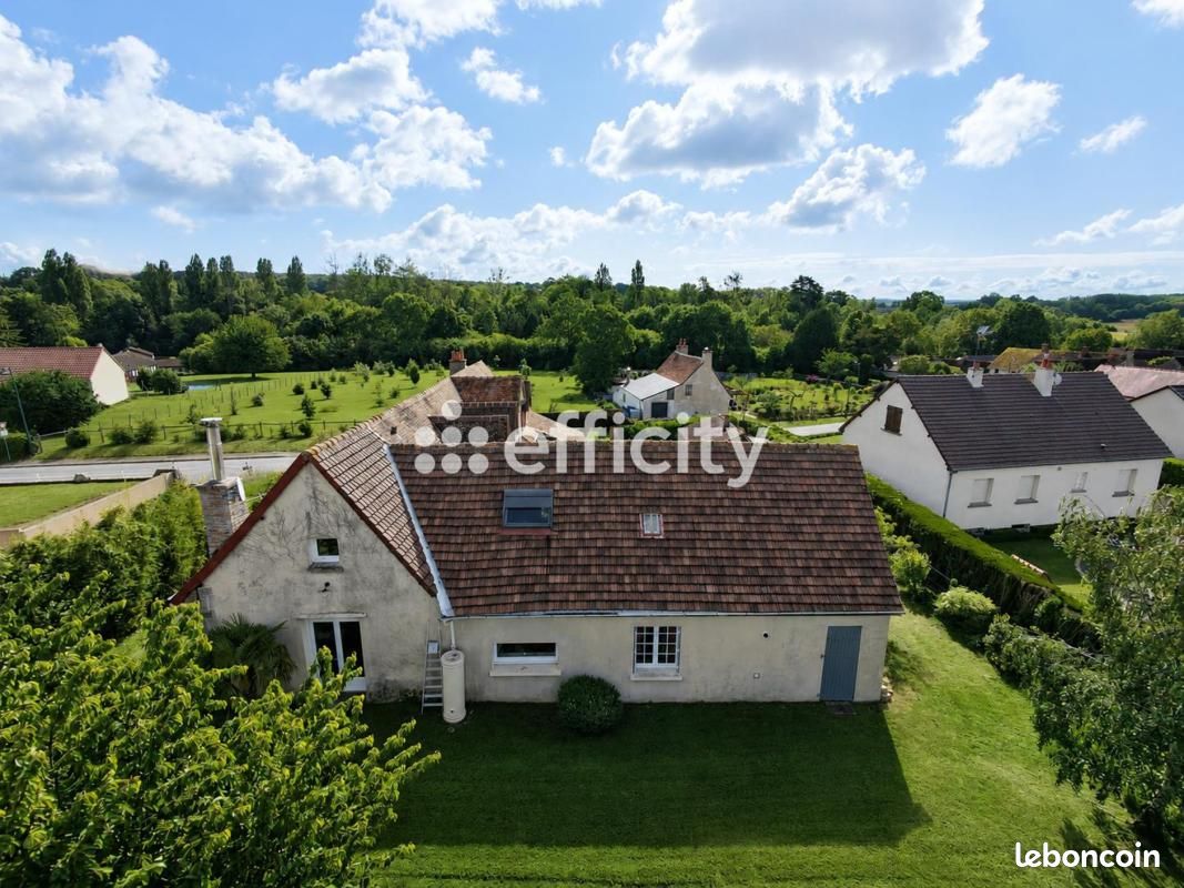 Maison 7 pièces 230 m² · à Fyé · 230 m² · 299 000 €