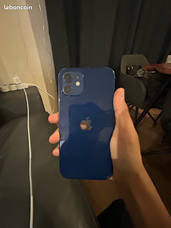 IPhone 12 (image 10)