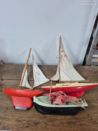 LOT DE 2 BATEAUX VEDETTE JOUET ANCIEN JEP 1 & JOUEF PACIFIC tole EUR 150,00 - FR