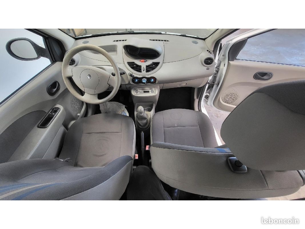 RENAULT TWINGO II 1.2 60ch Expression (image 3)
