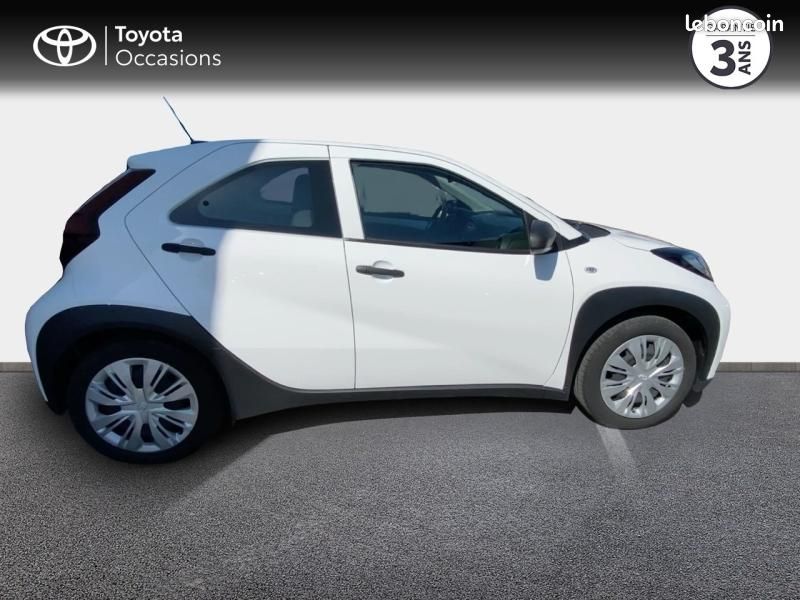 Toyota Aygo X 1.0 VVT-i 72ch Active Business MY23 (image 17)