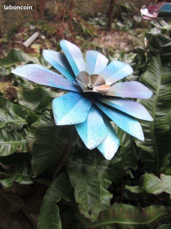 Effet Fleur "Bleuet des Prés", Métal Création Artisanale, Pièce Unique Décoration Maison Jardin (image 2)