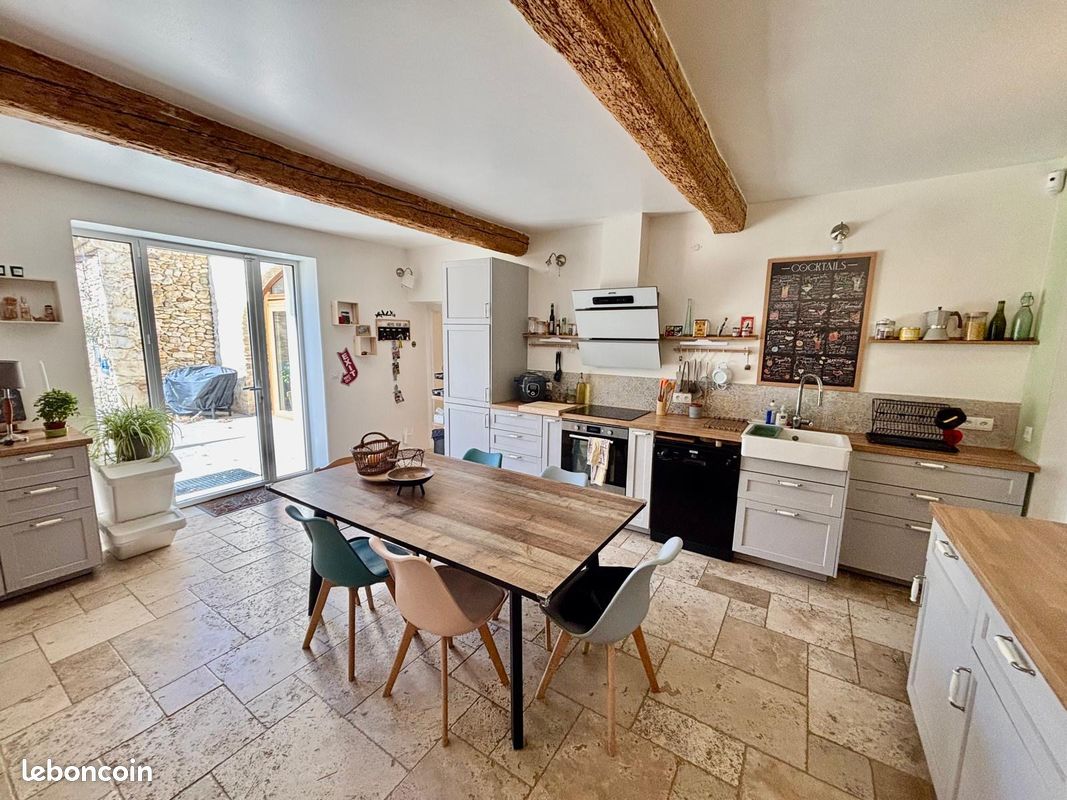 Mas 8 pièces 240 m² (image 9)