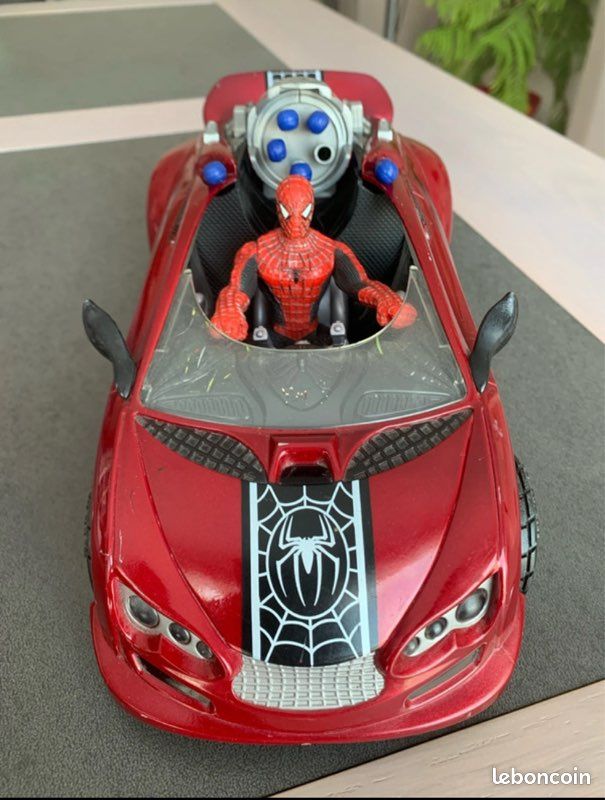 Voiture spider-man avec lance flèches (image 2)