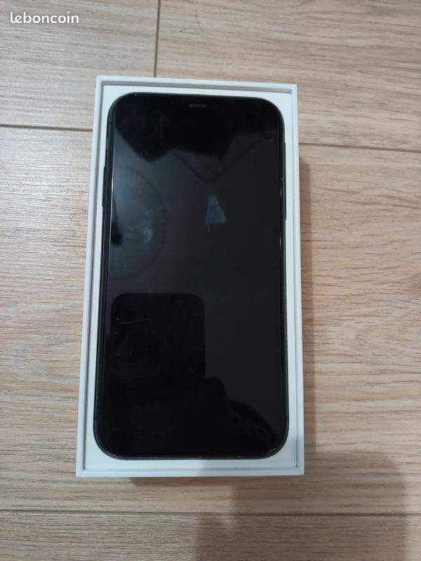 APPLE iPhone 11 128 Go Blanc - Avec Batterie neuve - Parfait etat