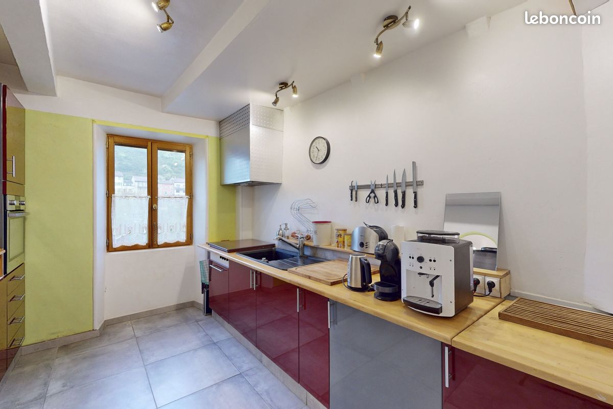 Appartement 3 pièces 82 m² · à L'Escarène · 82 m² · 170 000 €