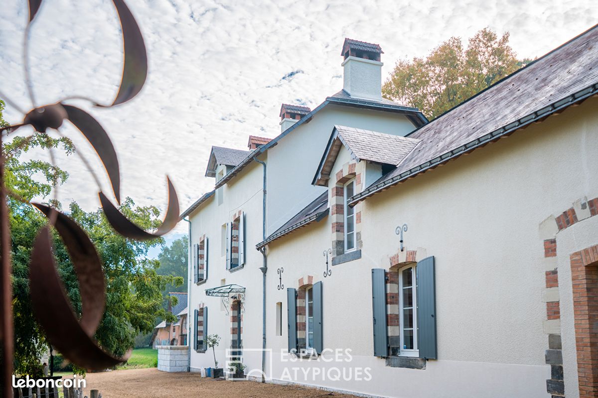 Maison 10 pièces 298 m² · à Saint-Vincent-des-Landes · 298 m² · 695 000 €