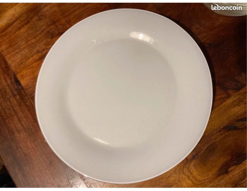 Lot 8 assiettes blanches (image 3)