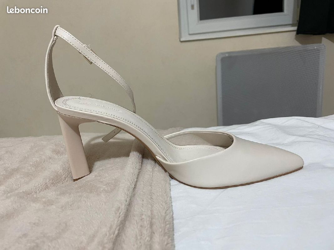 Escarpin beige (image 1)