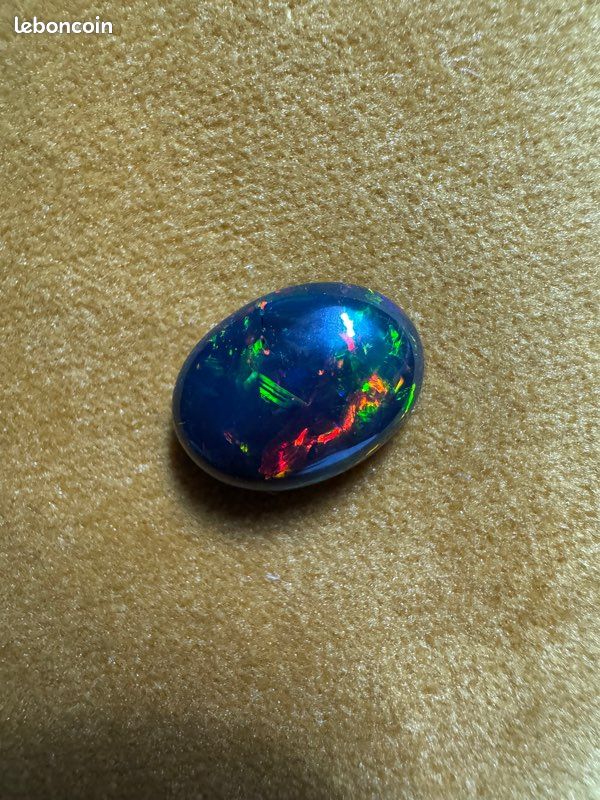Pierre D'opale Noire D'Ethiopie Welo - 0,90 Ct (1,15 Ct Total) - Coupe Ovale - Neuf Sans Emballage