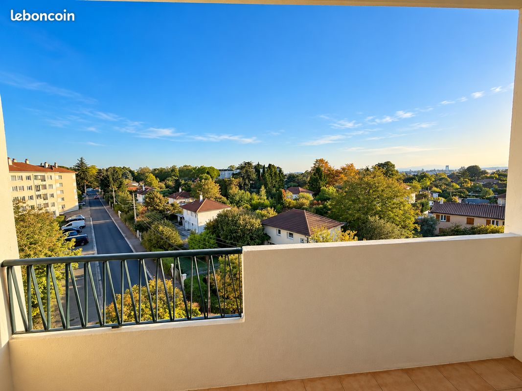 Appartement 3 pièces 55 m² · à Rillieux-la-Pape · 55 m² · 159 000 €