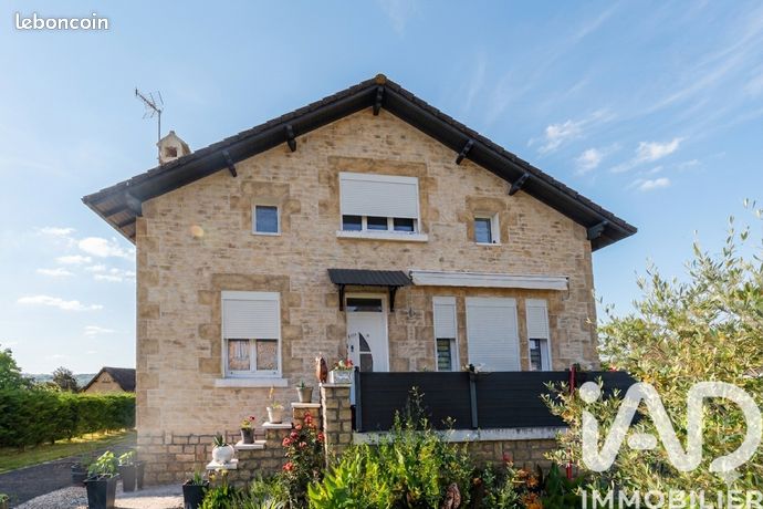 Maison familiale 7 pièces 121 m²