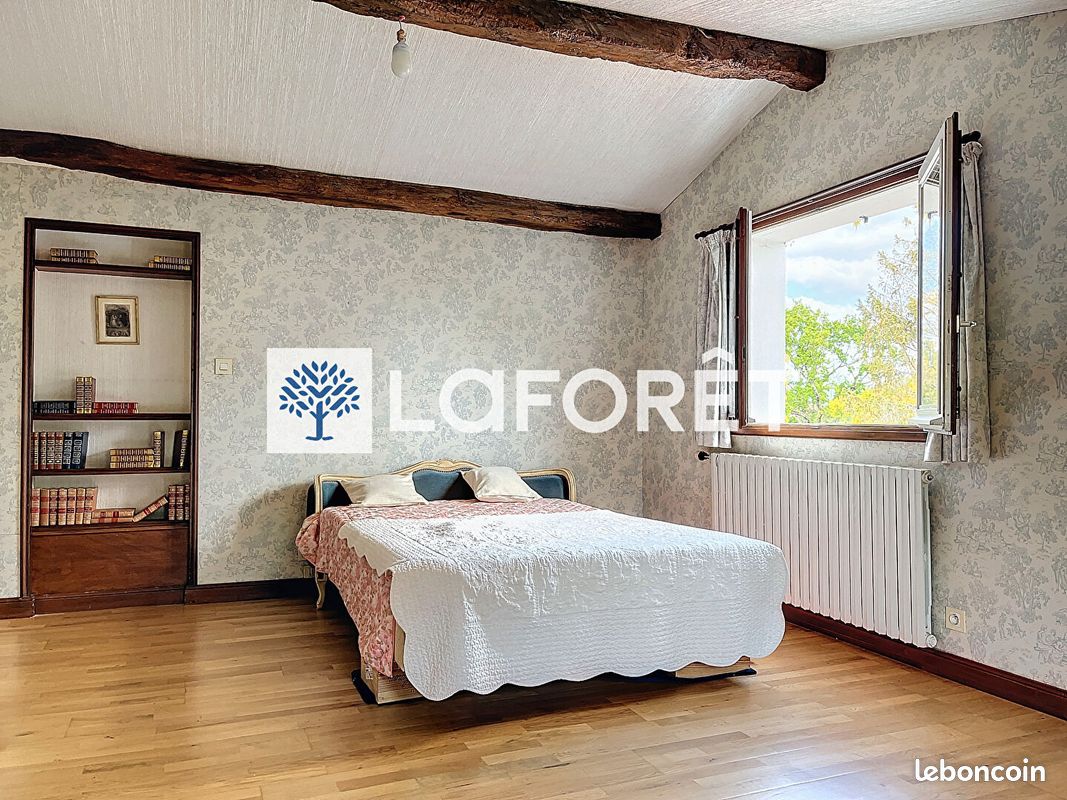 Maison 7 pièces 130 m² - Bressuire 79300 (image principale 17)