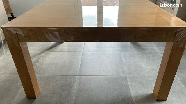 Table chêne 140x140 (image 6)