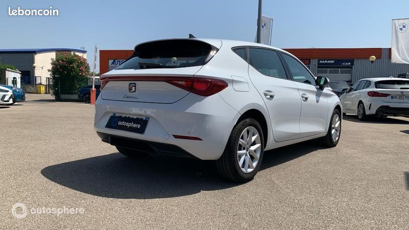 Seat Leon 1.5 eHybrid 204ch Style DSG6 (image 5)