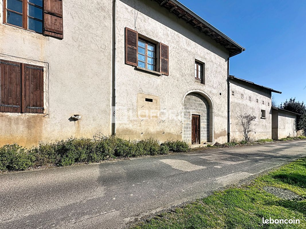 Maison 6 pièces 127 m² · à Courmangoux · 127 m² · 119 000 €