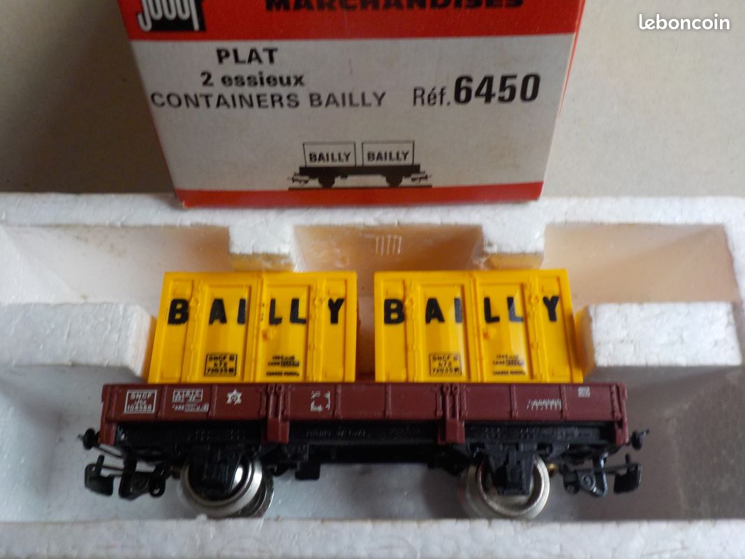 2 Wagons Plats Jouef HO - Tracteur BAILLY SNCF - époque 4 - Boîtes Marchandises