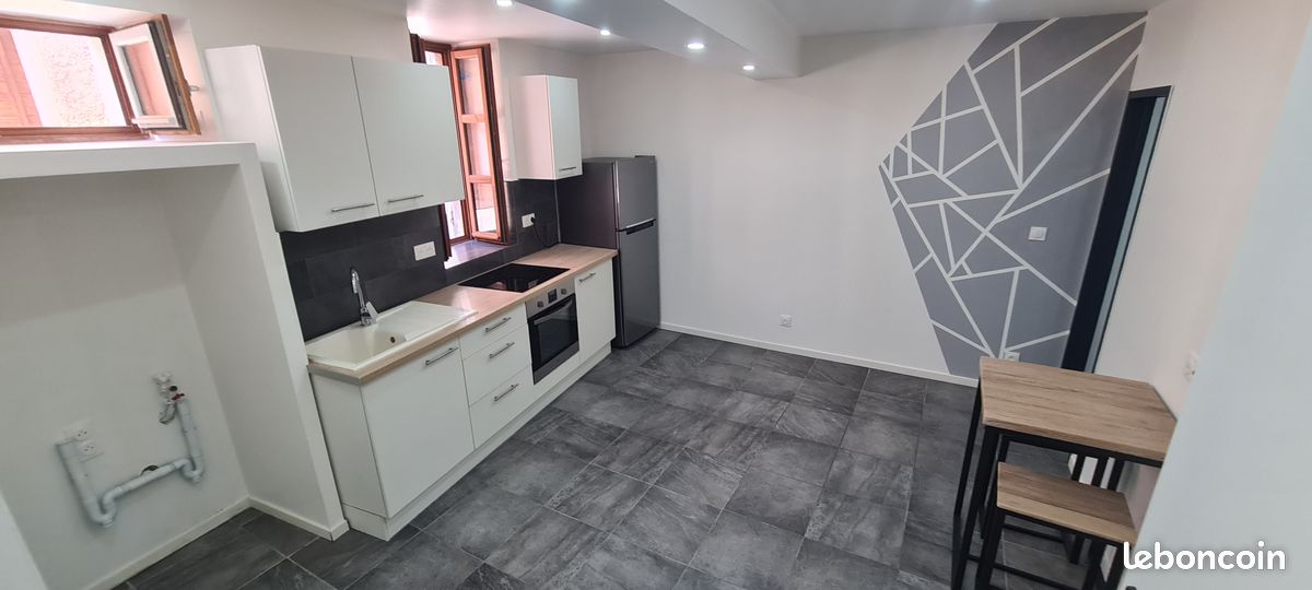 Appartement 2 pièces 26 m² · à Trévoux · 26 m² · 570 €