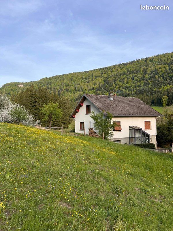 Maison 5 pièces 110 m² · à Rosureux · 110 m² · 190 000 €