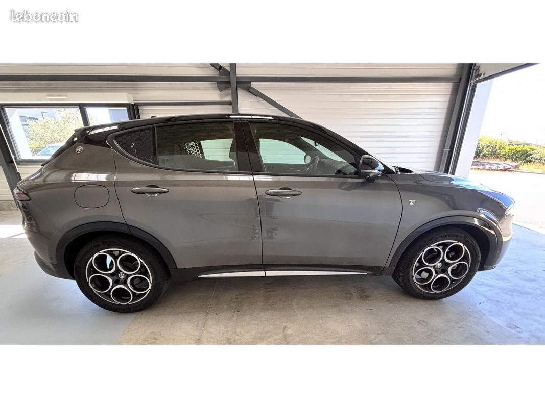 Alfa romeo tonale 1.5 160 hybrid mhev 48volt ti tct bva (image 4)