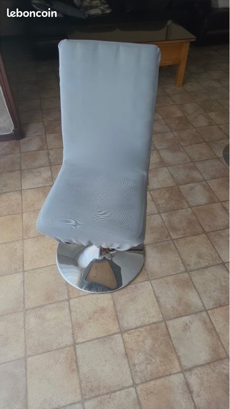 Lot de 4 chaises urgent (image 1)