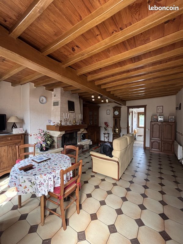 Maison 5 pièces 103 m² · à Breteuil · 103 m² · 158 000 €