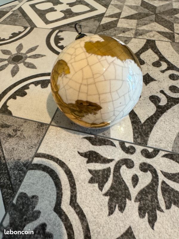 Globe terre en Emaux de Longwy (image 1)