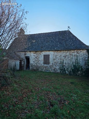 Authentique maison en pierre à rénover – Saint-Paul (19)