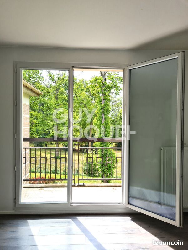Appartement 3 pièces 61 m² · à Saint-Germain-lès-Corbeil · 61 m² · 1 100 €/mois