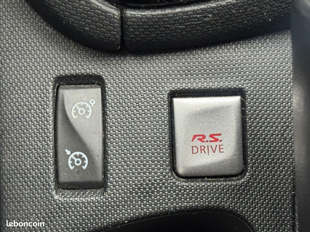 RENAULT CLIO TCE 120 GT EDC 120Ch régulateur de vitesse radar arrière Garantie 12 mois (image 20)