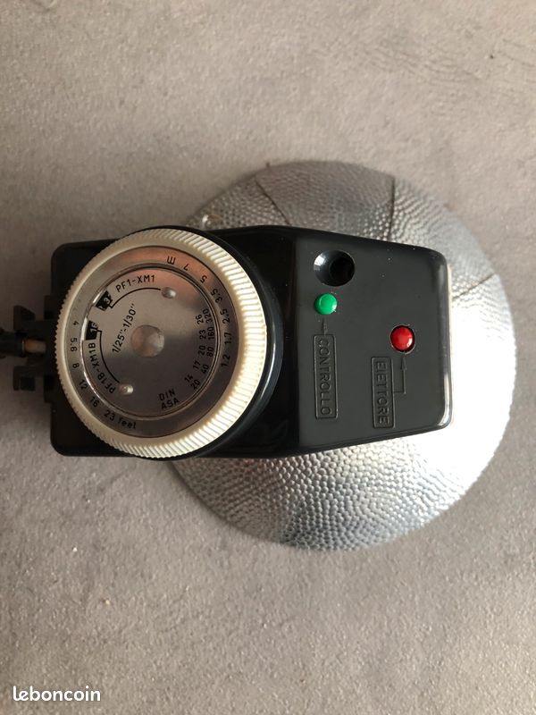 FERRANIA FLASHE ANCIEN MICRODUE
