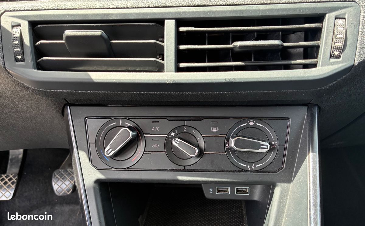 VOLKSWAGEN POLO 1.0 80CH - EDITION - BIOETHANOl (image 26)