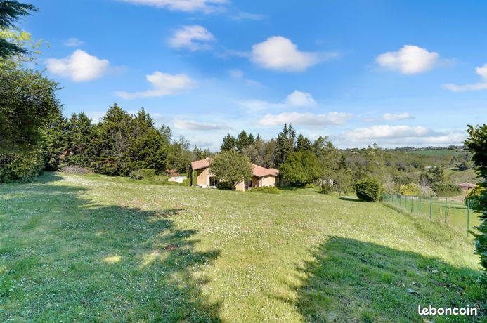 Terrain Vigoulet-Auzil