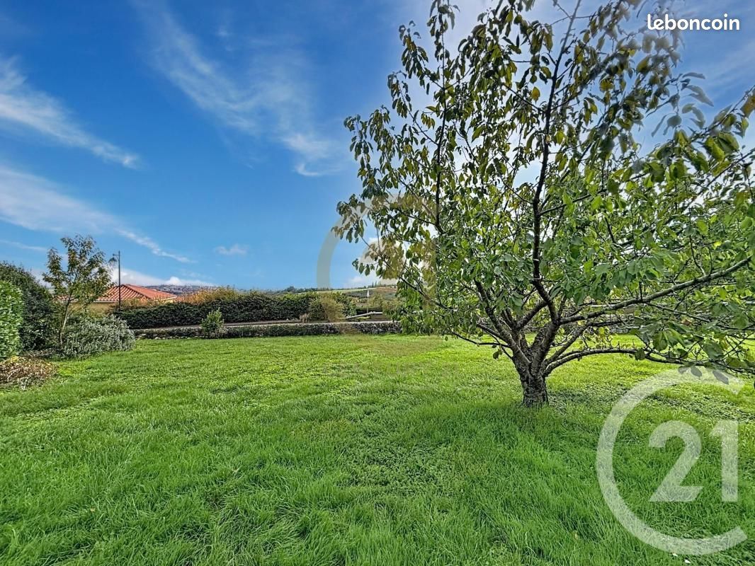 Terrain 500 m² Chaussan · 145 000 €