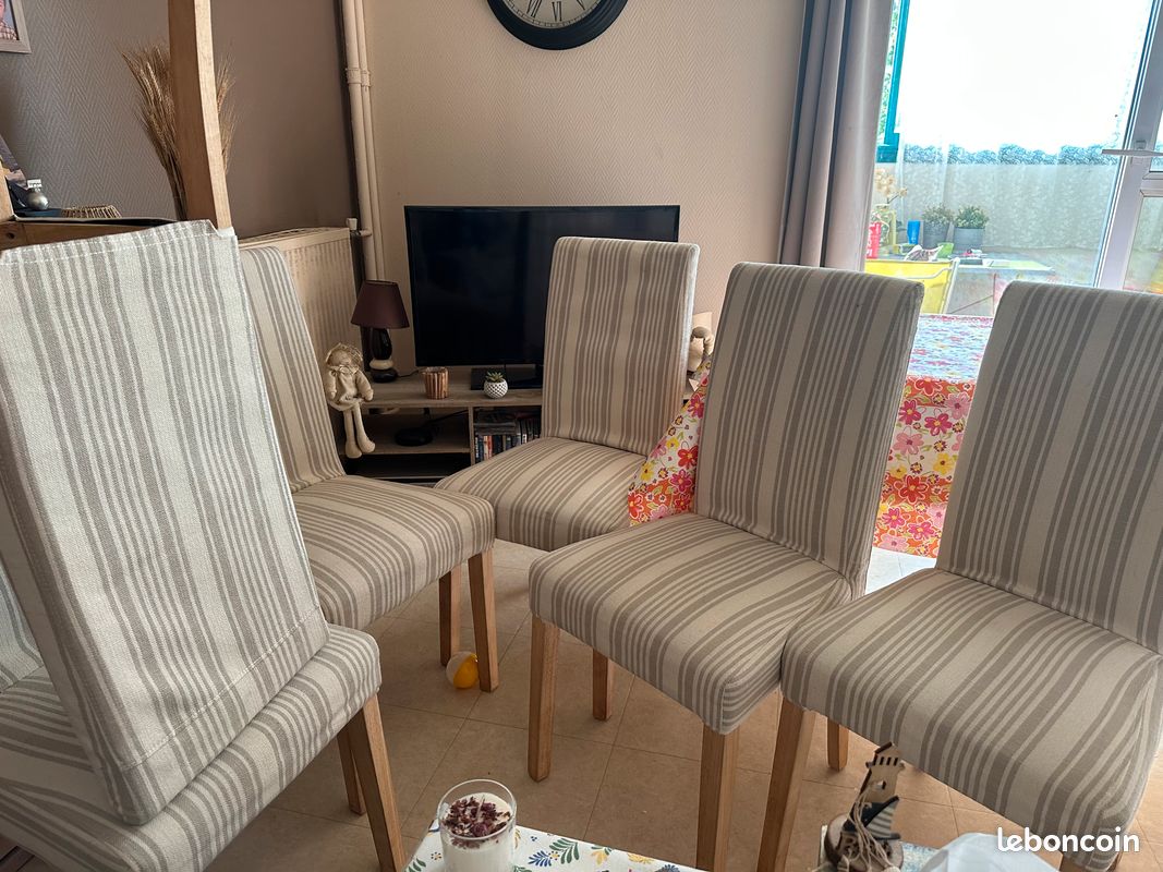 Vends 6 chaises avec housses détachable et lavables en machine (image 1)