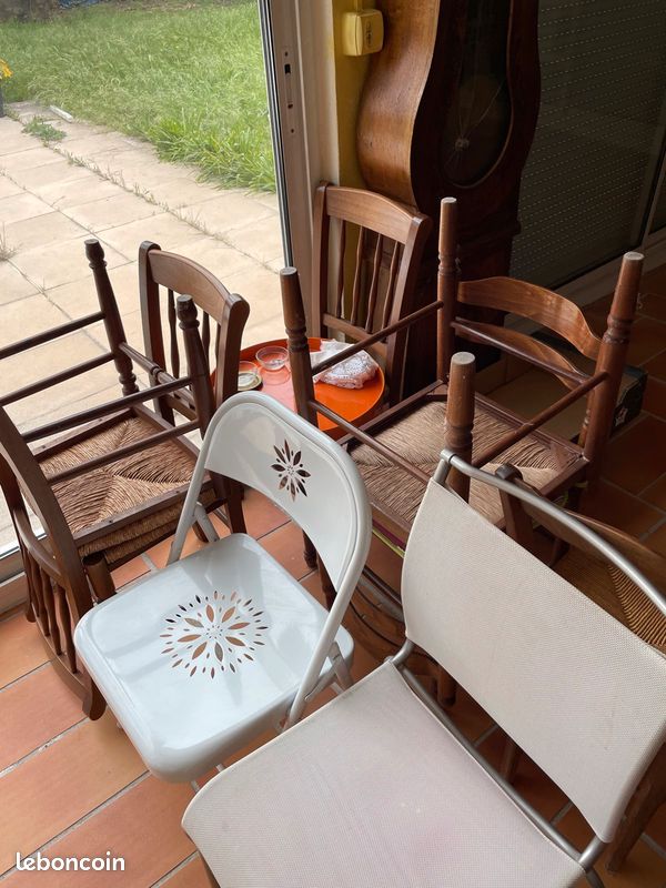 Chaises (image 1)