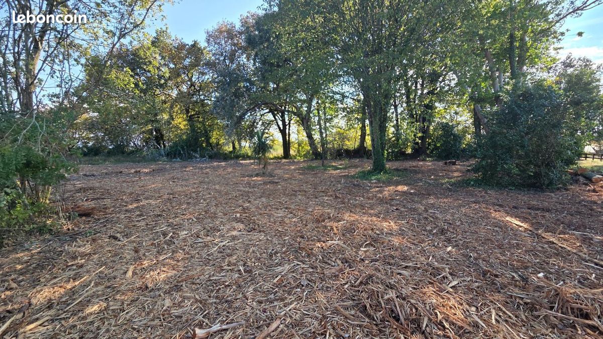 Terrain 1012 m² · à Saint-Jean-de-Marsacq · 155 000 €