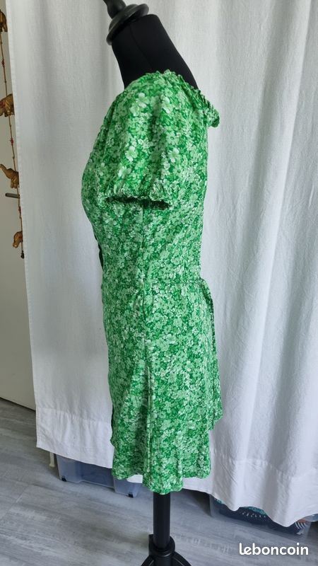 Robe boutonnée col V manches ballons PIMKIE taille 38 (image 3)