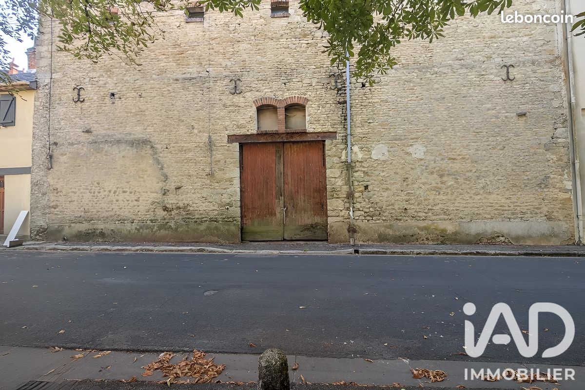 Parking 100 m² · à Pithiviers · 100 m² · 29 500 €