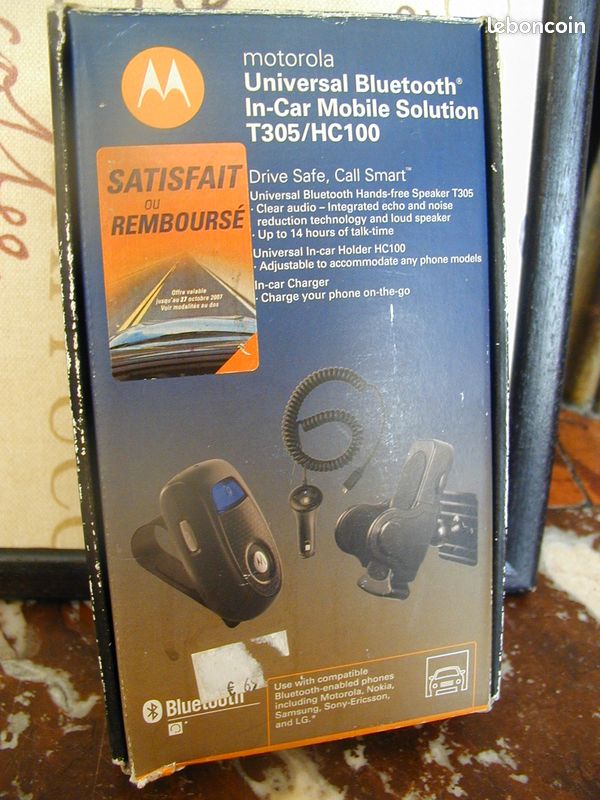 Support + Chargeur + Kit main libre Bluetooth Motorola T305 HC100 (image 1)