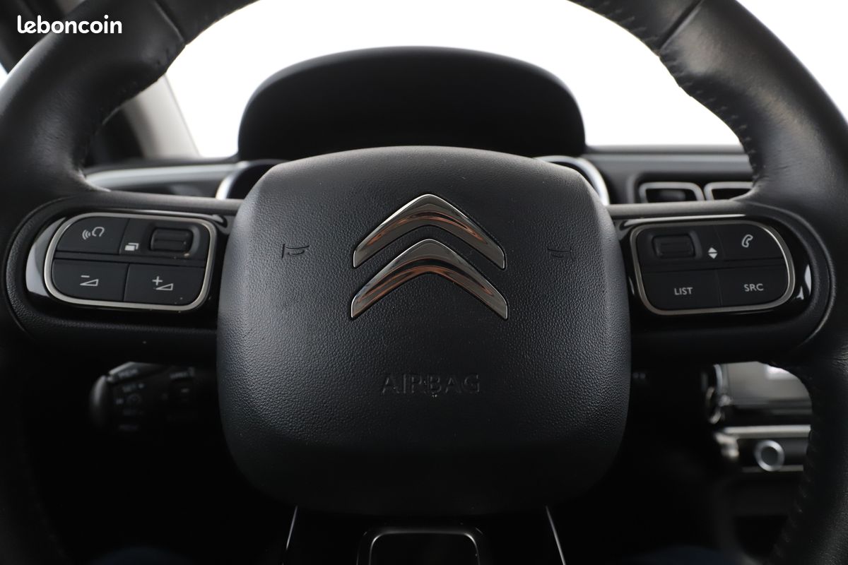 Citroen C3 1.2 PureTech Shine EAT6 110 ch (image 15)