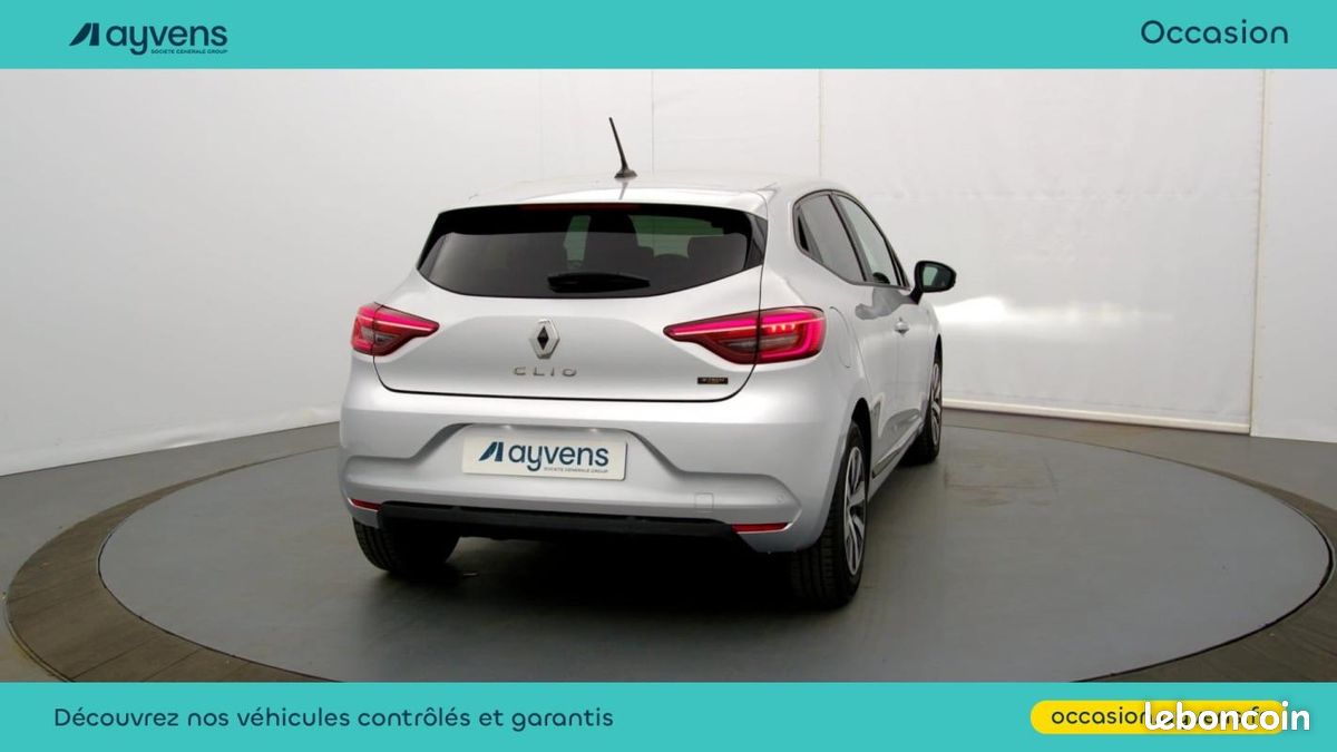 Renault Clio 1.6 E-Tech 145ch full hybrid Evolution (image 14)