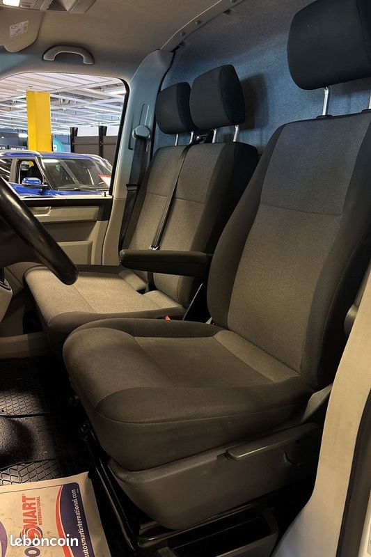 Volkswagen TRANSPORTER T6 2L TDI 150CH DSG7 L1H1 SUIVI COMPLET VW chauffage auxiliaire+attelage (image 9)
