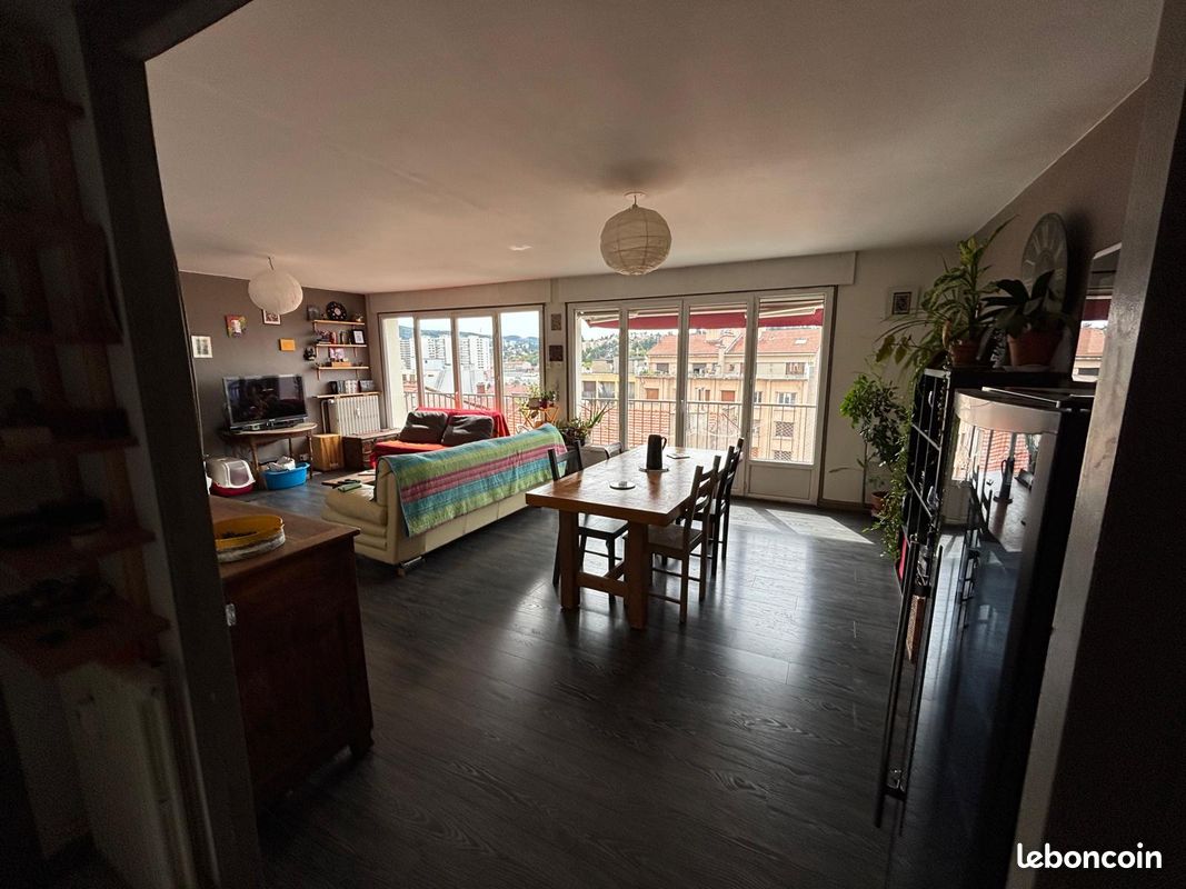 Appartement 3 pièces 80 m² · à Saint-Étienne · 80 m² · 104 800 €