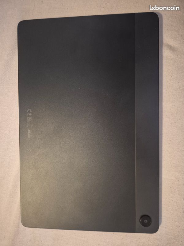 Tablette samsung A9 plus état neuf + coque et clavier (image 3)